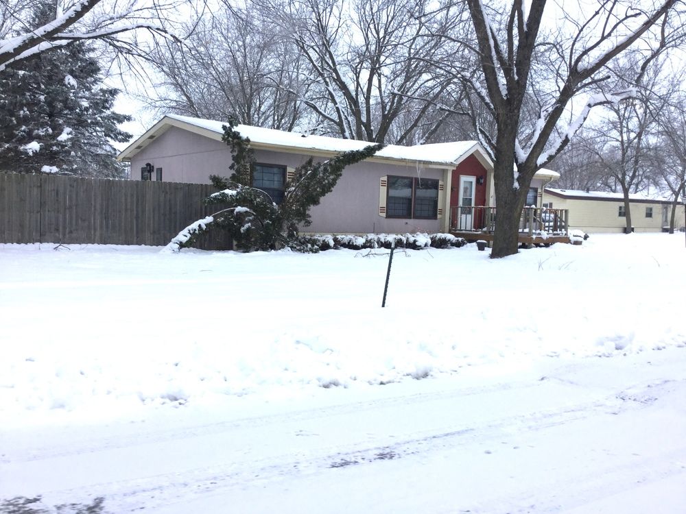 Villa Village: 2404 N 8th St, Red Oak, IA 51566